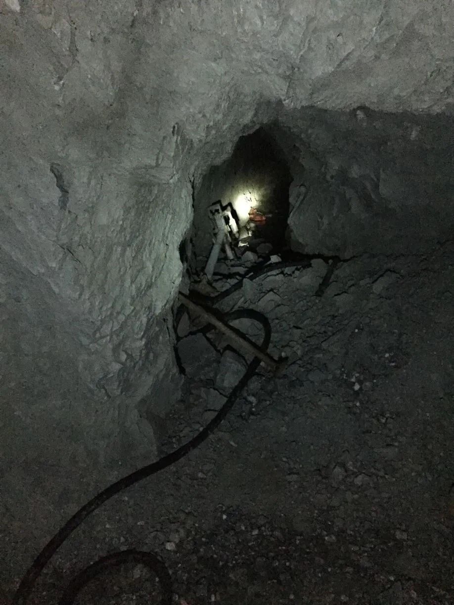 3名“淘金客”殒命雪峰山,市长在内14人被问责 3名“淘金客”殒命雪峰山,市长在内14人被问责