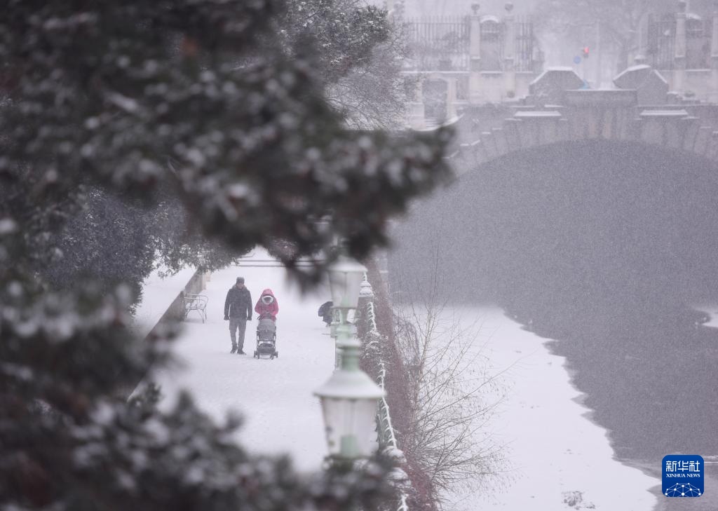 雪落维也纳 雪落维也纳