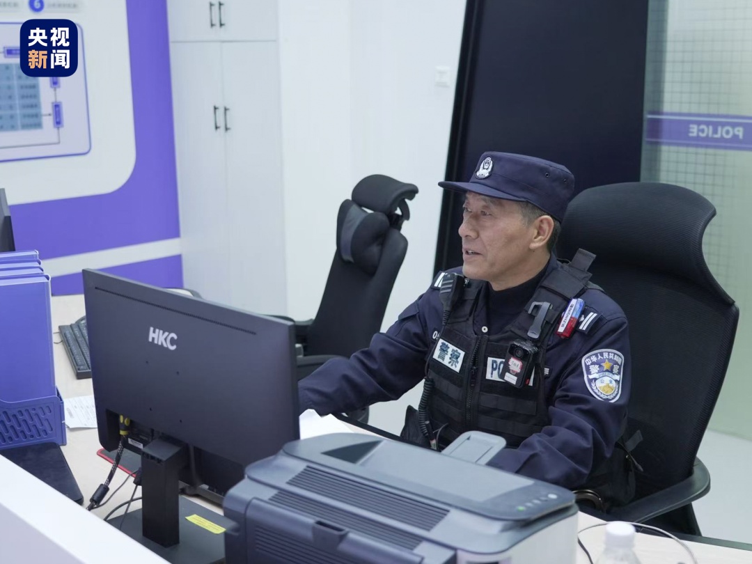 警号056851,退休快乐! 警号056851,退休快乐!