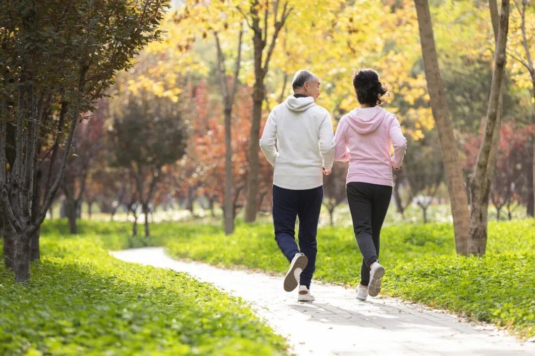 喝水后出现这5种情况 可能是身体在“求救”