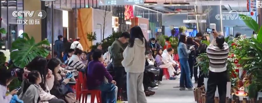 新年消费“热力全开”：各地创新消费模式 推动消费市场持续升温