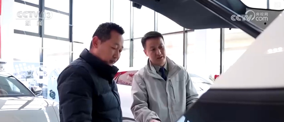 政府补、企业让,百姓乐享“焕”新!“真金白银”实惠助推跨场景消费再掀热潮 政府补、企业让,百姓乐享“焕”新!“真金白银”实惠助推跨场景消费再掀热潮