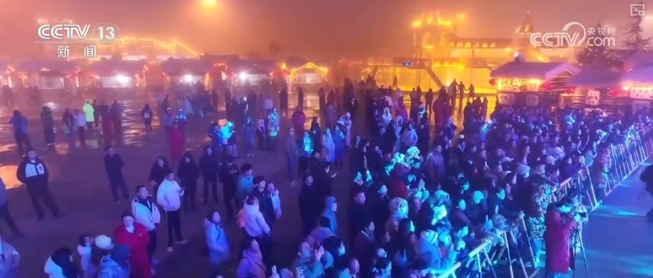 “滑雪+”激活复合式需求释放消费潜力 创新场景“错峰夜滑”“南国雪乡”圈粉留人 “滑雪+”激活复合式需求释放消费潜力 创新场景“错峰夜滑”“南国雪乡”圈粉留人