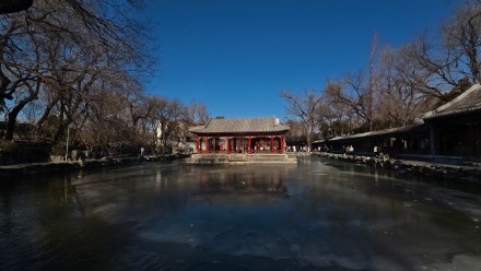 冬日暖阳下的恭王府