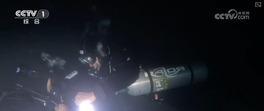 从看得见的守护到隐秘处的坚守 他们用责任担当书写“人民警察为人民”庄严承诺