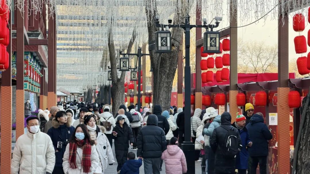 是时候了!来什刹海前海冰场“呲溜溜” 是时候了!来什刹海前海冰场“呲溜溜”