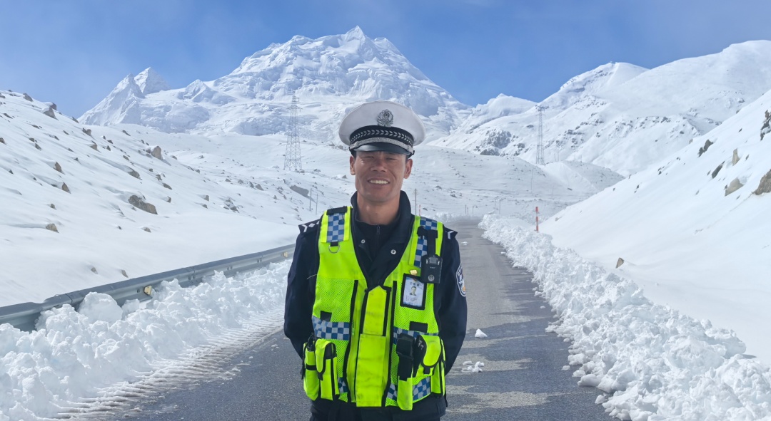 一年后,辅警伦珠怎么样了? 一年后,辅警伦珠怎么样了?