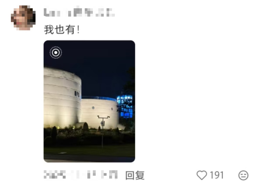 妈妈：你怎么挑的白菜？我：我挑着最开心的买的……