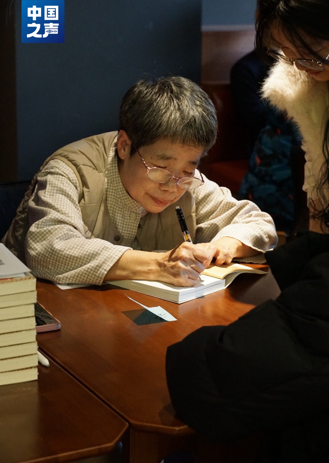 70岁出版第一本书，玉珍奶奶如何让10万粉丝在线追更？