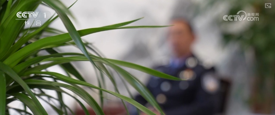 从看得见的守护到隐秘处的坚守 他们用责任担当书写“人民警察为人民”庄严承诺