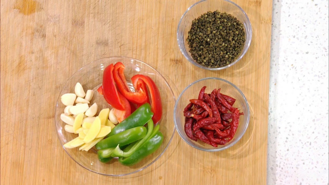 “性价比最高”的蔬菜!抗衰老、稳血压、燃脂肪,每周吃3次就够 “性价比最高”的蔬菜!抗衰老、稳血压、燃脂肪,每周吃3次就够