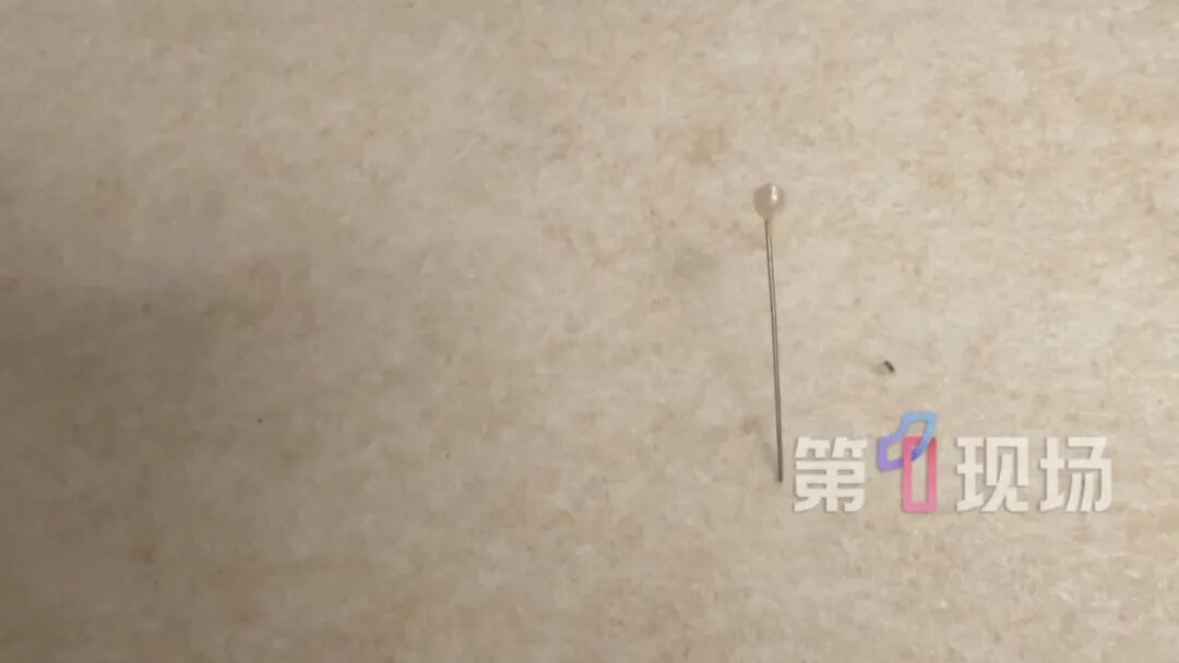 11岁男孩吸管“发射”大头针，一不小心吸胃里去了…