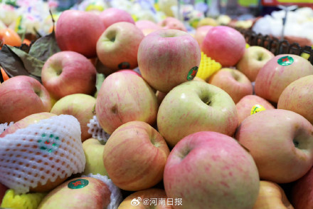 冬天水果煮熟了吃还有营养吗？