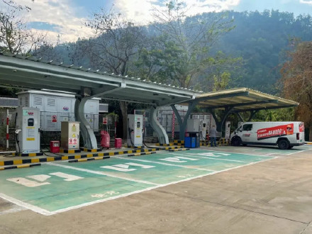 广东开通6个高速服务区全部增加充电车位