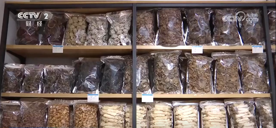 特色集市、年宵花海……年味渐浓！用N种方式打开火热节前市场