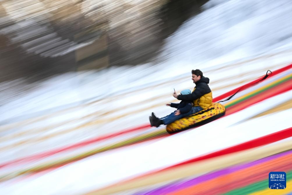 阿拉木图: 冬日雪趣