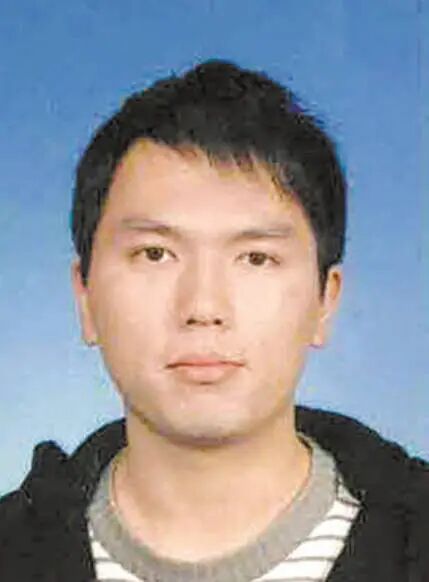 “替英雄同学尽孝”，大学生们坚持了15年