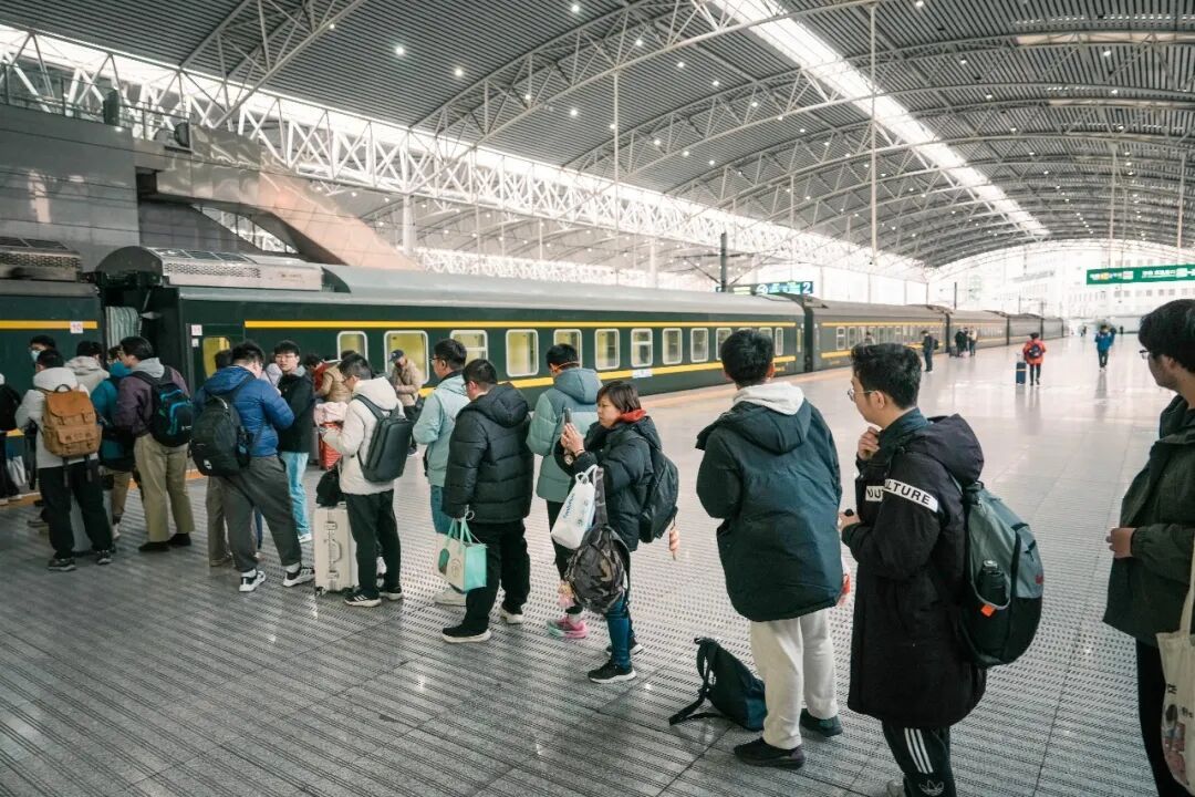 一路向南，告别Z99次列车！