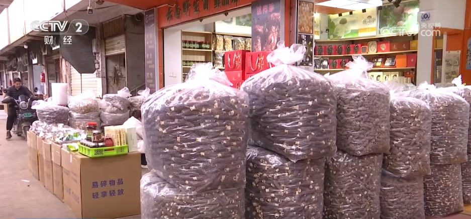 特色集市、年宵花海……年味渐浓！用N种方式打开火热节前市场