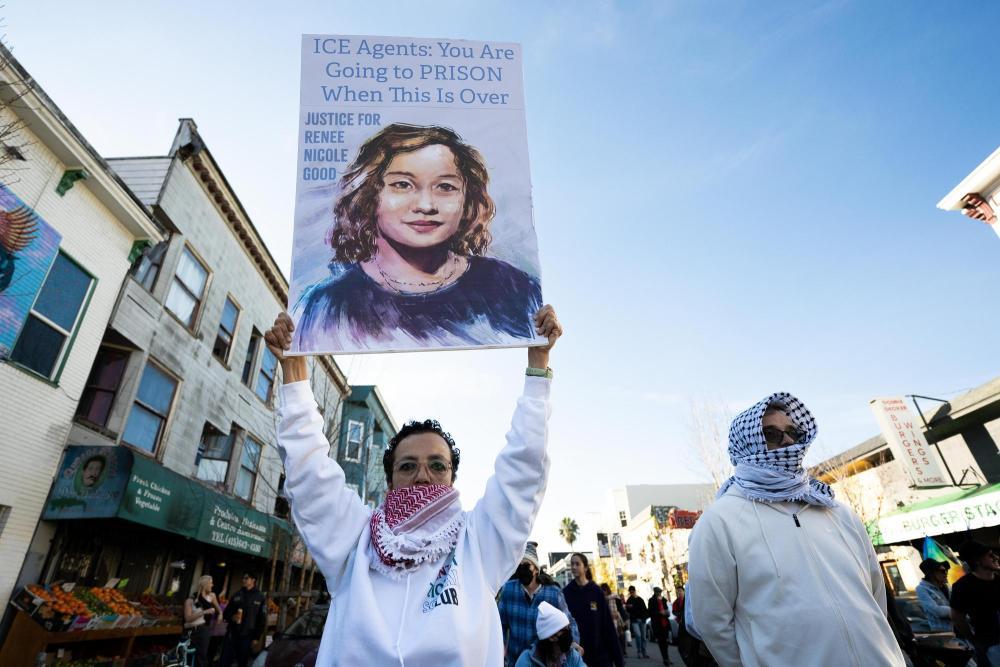 “我们有哨，他们有枪”——美国暴力移民执法激起民众反抗