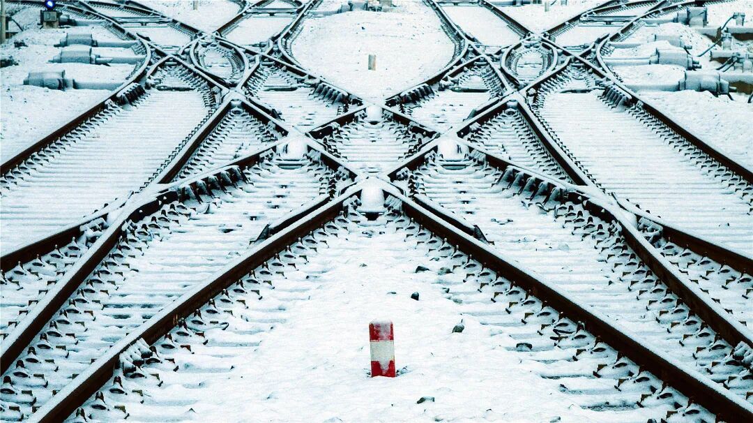 雪后航拍!网友惊呼:都是我没坐过的“豪车” 雪后航拍!网友惊呼:都是我没坐过的“豪车”