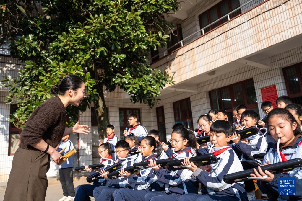 湖南南县：“一琴多器”教学助力提升乡村小学生音乐素养