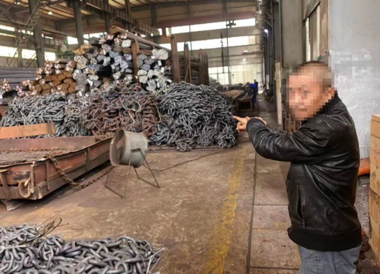 王某某行为反常!引起了民警的注意 王某某行为反常!引起了民警的注意