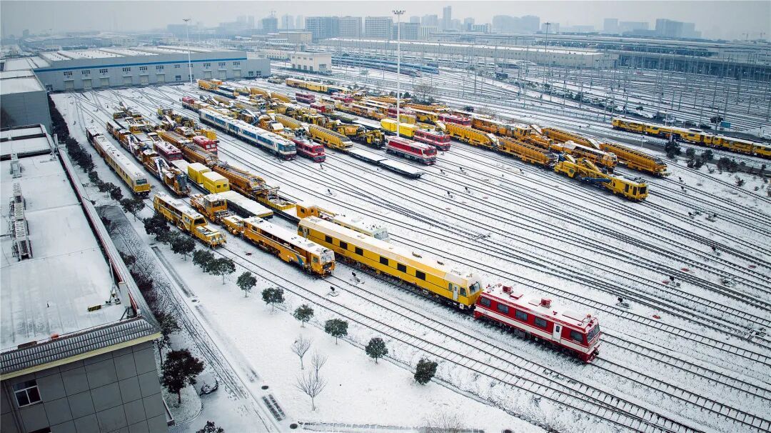 雪后航拍!网友惊呼:都是我没坐过的“豪车” 雪后航拍!网友惊呼:都是我没坐过的“豪车”