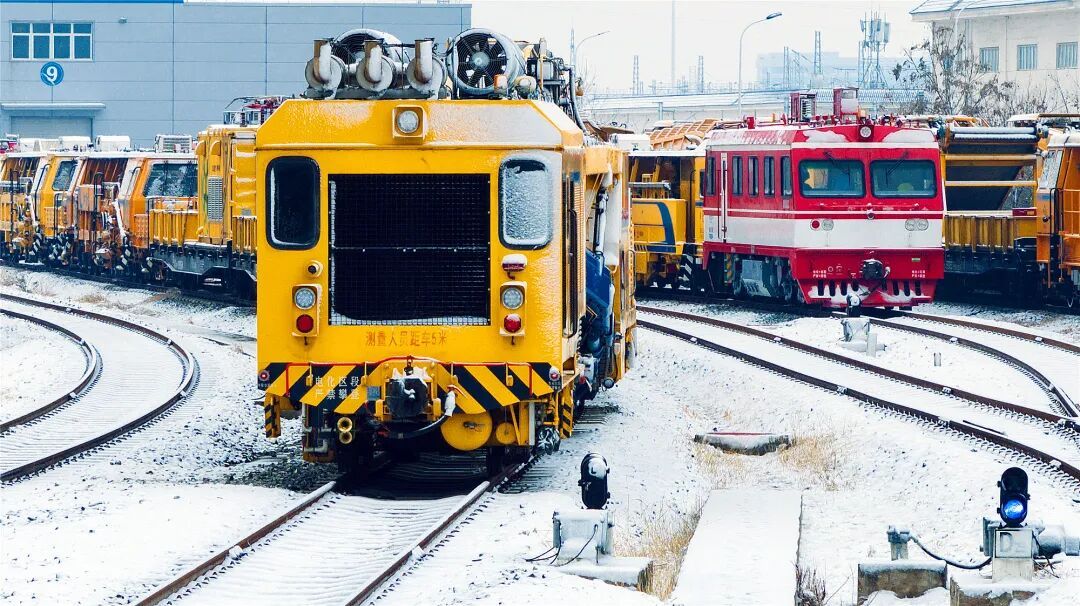 雪后航拍!网友惊呼:都是我没坐过的“豪车” 雪后航拍!网友惊呼:都是我没坐过的“豪车”