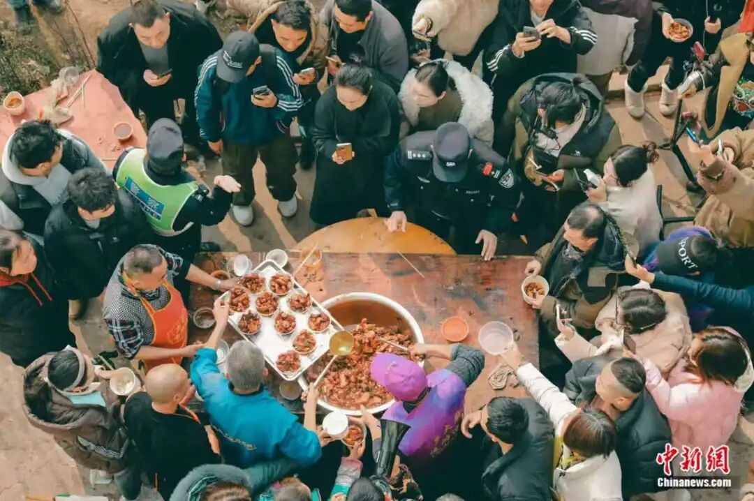 “按不住的年猪”引来“泼天流量”