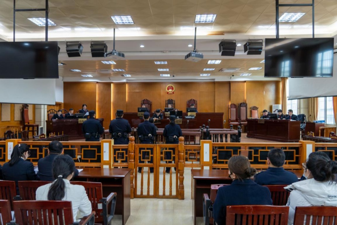 “免费美容”套路曝光:美容师给顾客脸上涂辣椒素声称“过敏”,恐吓、强迫消费 “免费美容”套路曝光:美容师给顾客脸上涂辣椒素声称“过敏”,恐吓、强迫消费