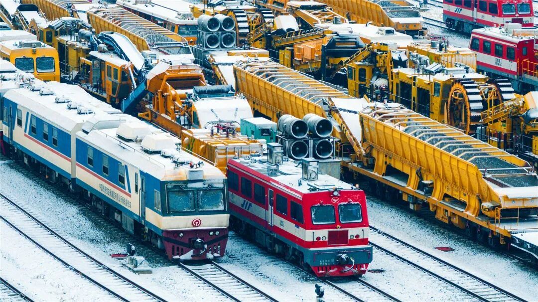 雪后航拍!网友惊呼:都是我没坐过的“豪车” 雪后航拍!网友惊呼:都是我没坐过的“豪车”