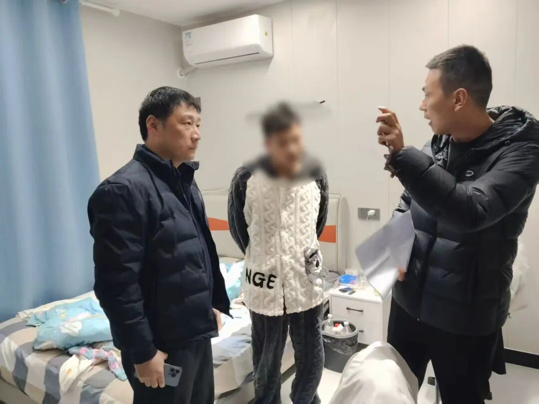 30元车费变100元，乘客遭花式加价！上海警方出手整治，2人已被刑拘