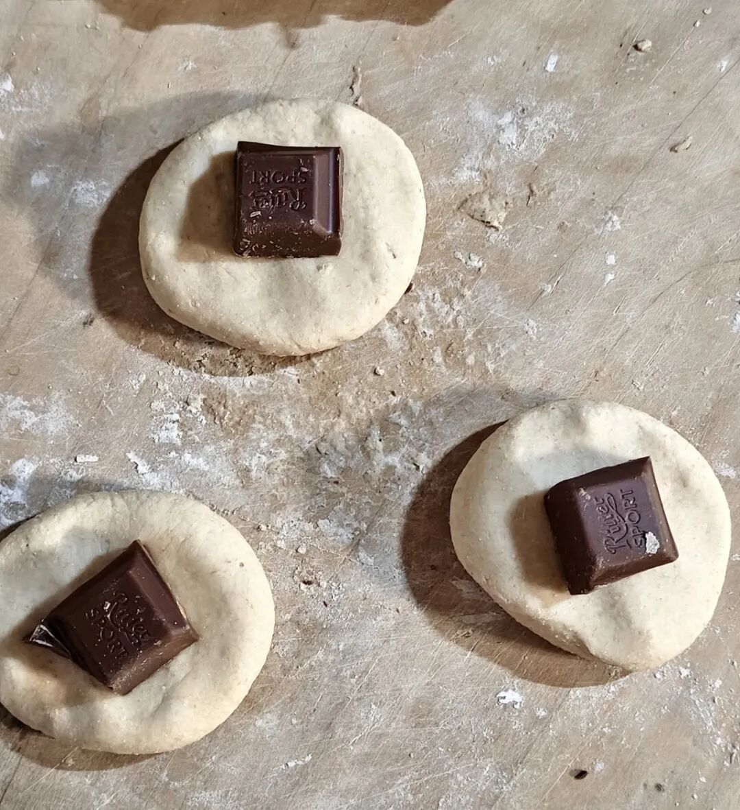 当大学生学会了蒸馒头什么巧克力、辣条就都加入进去了!!! 当大学生学会了蒸馒头什么巧克力、辣条就都加入进去了!!!