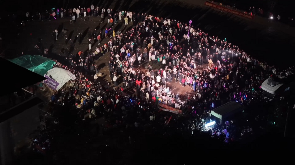 “刨猪汤”这场“泼天的流量”如何接?合川官方回应 “刨猪汤”这场“泼天的流量”如何接?合川官方回应