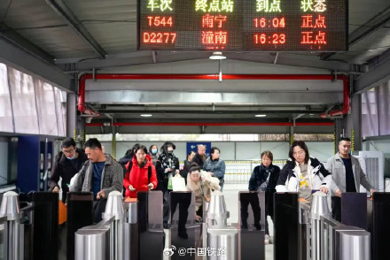 这个车站的安检仪，为啥扫描出这么多“罐罐”？