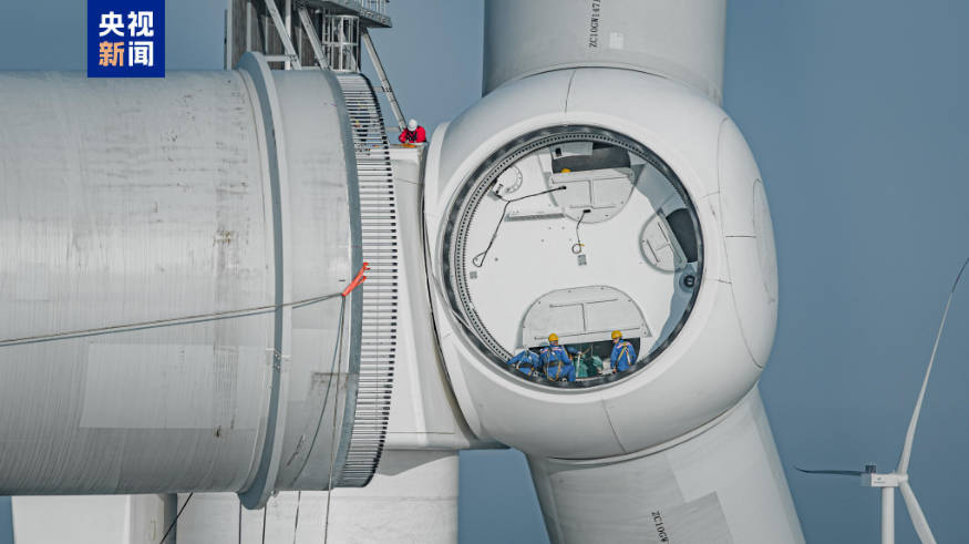 全球首台20兆瓦海上风机成功吊装