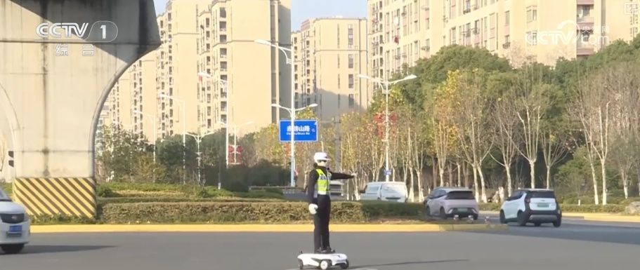 实干开新局！重大项目、火热市场、酷炫科技……各领域新年新气象积攒发展“底气”