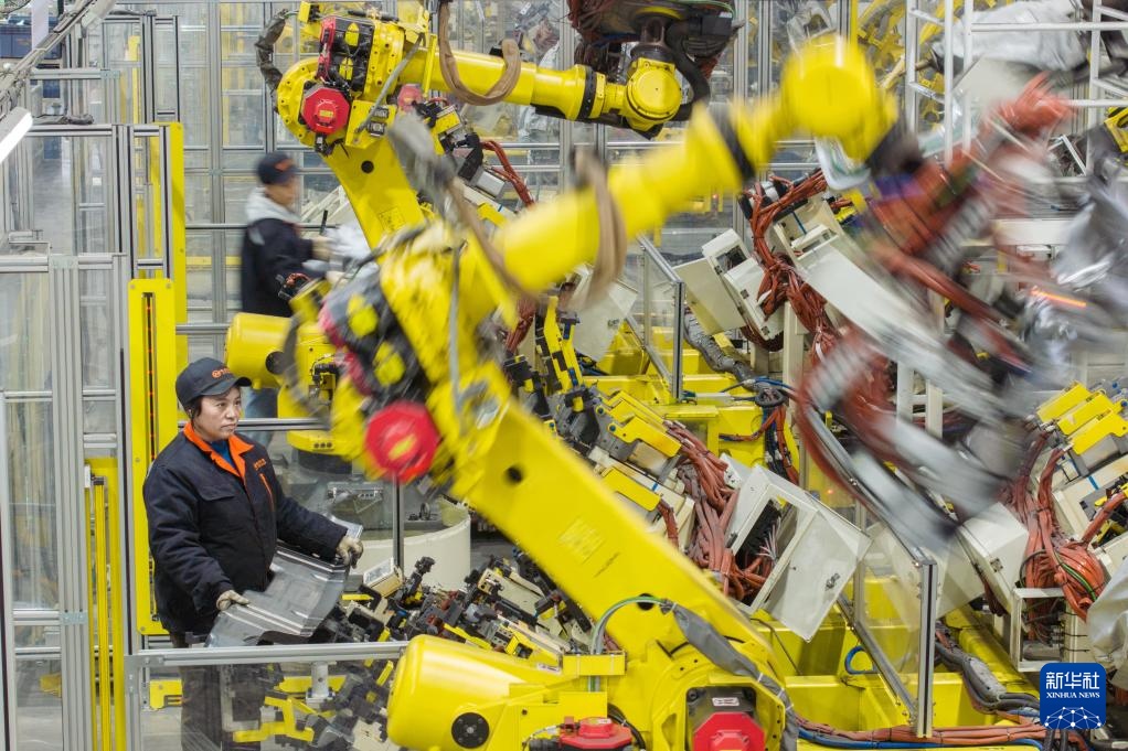 2025年我国新能源汽车产销量双超1600万辆