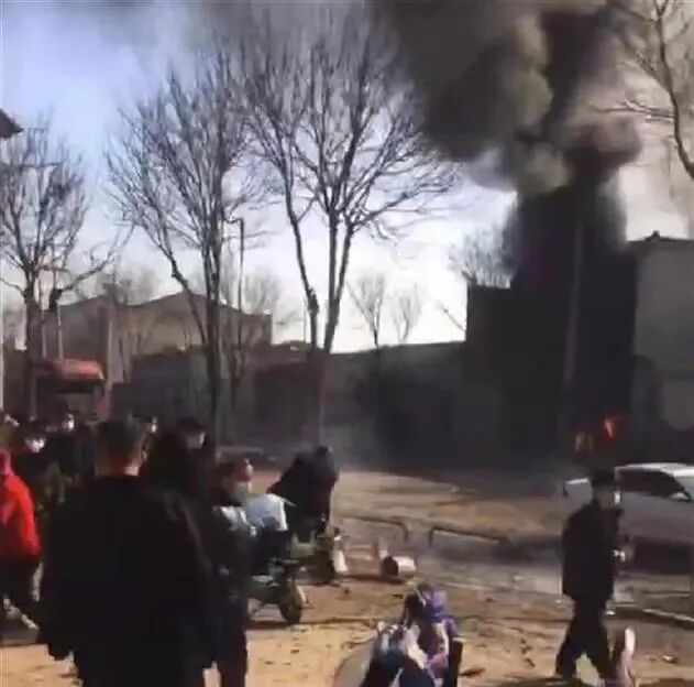 胆大！非法储存2.53吨烟花爆竹，2人被刑拘