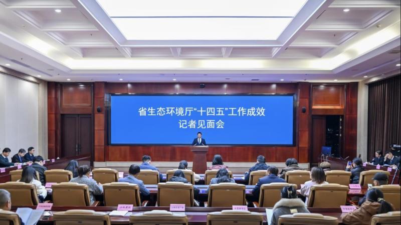 江西：蓝天白云成为居民的“生活标配”