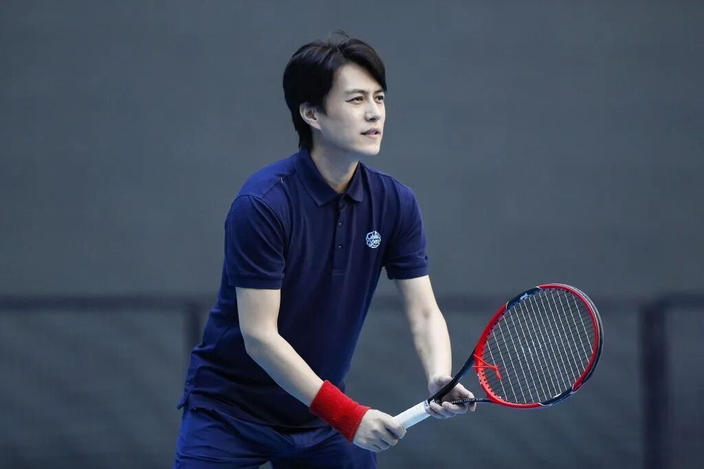 周杰伦登上澳网赛场，为何网球项目成了文艺明星圈“顶流”？