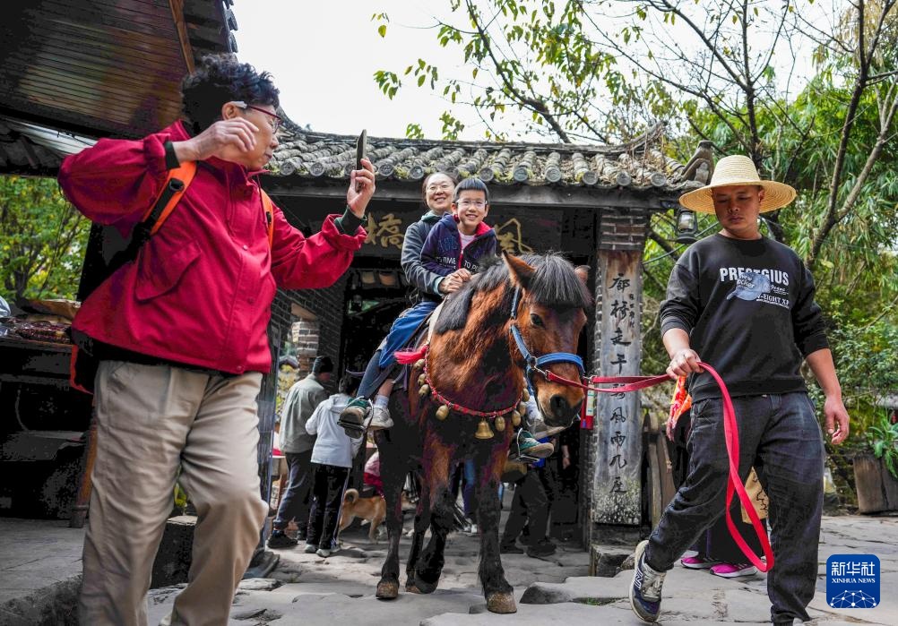 云南那柯里迎来冬季旅游热
