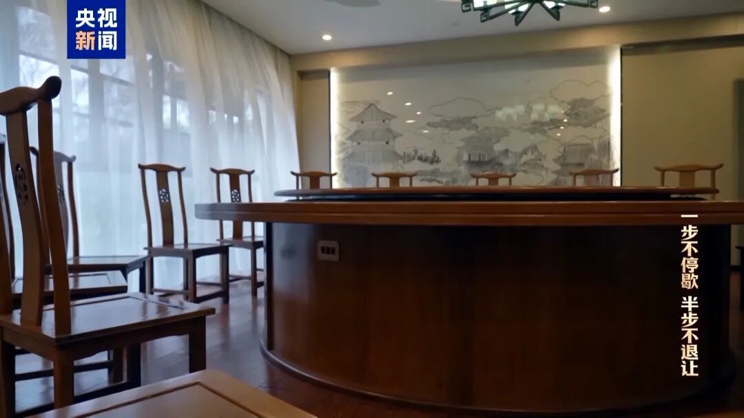 落马官员洪礼和曾在机场与乘客对骂:“你回到南昌,有你好瞧的” 落马官员洪礼和曾在机场与乘客对骂:“你回到南昌,有你好瞧的”