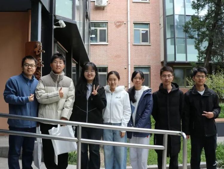 “00后”张天泽，在清华大学当楼长！