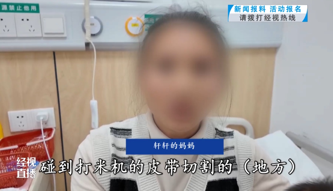 2岁男童手指被机器切断，医生用25倍显微镜和最细的缝线在0.1毫米级的血管上“绣花”