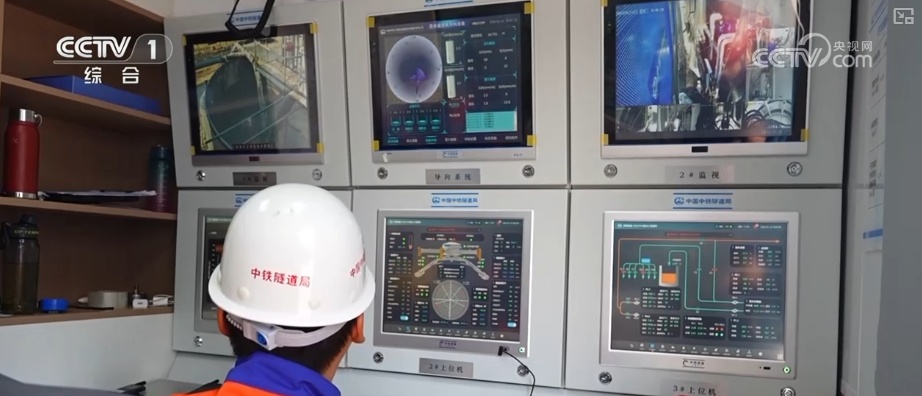 实干开新局！重大项目、火热市场、酷炫科技……各领域新年新气象积攒发展“底气”