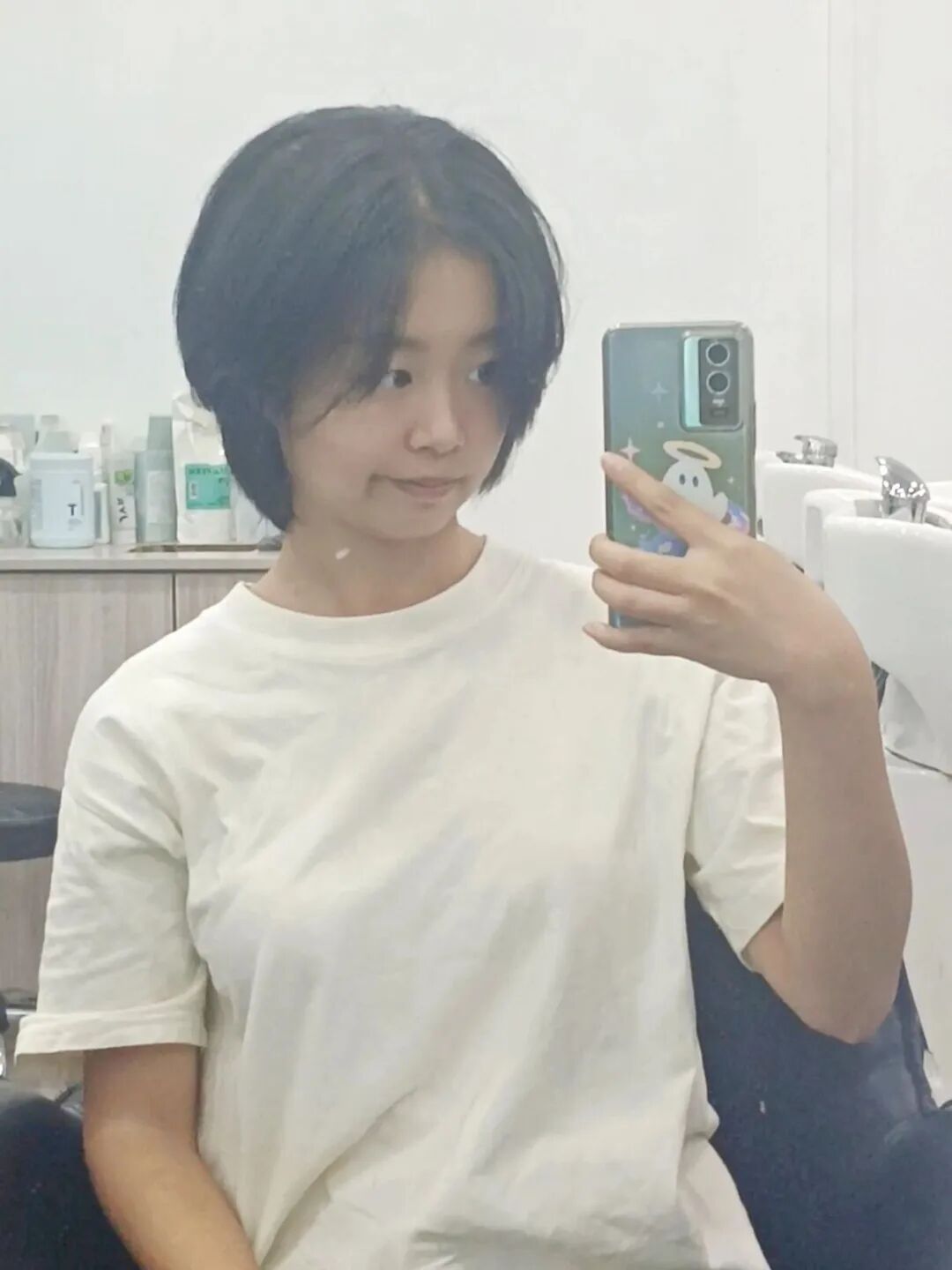 罗雨欣，短发的你，也很美！