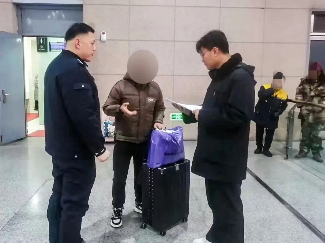 被执行人中途改签调换车厢玩“躲猫猫”，看执行干警如何破局！