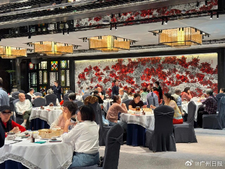 广州不少餐厅年夜饭包间已订满
